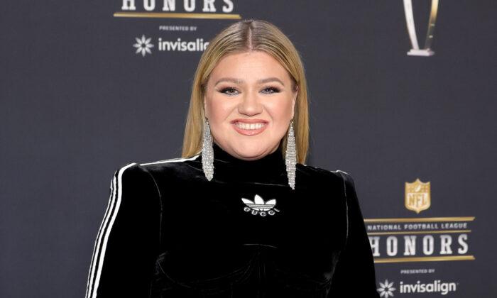 Kelly Clarkson Responds to Report Accusing Her Daytime Talk Show of Being a Toxic Workplace