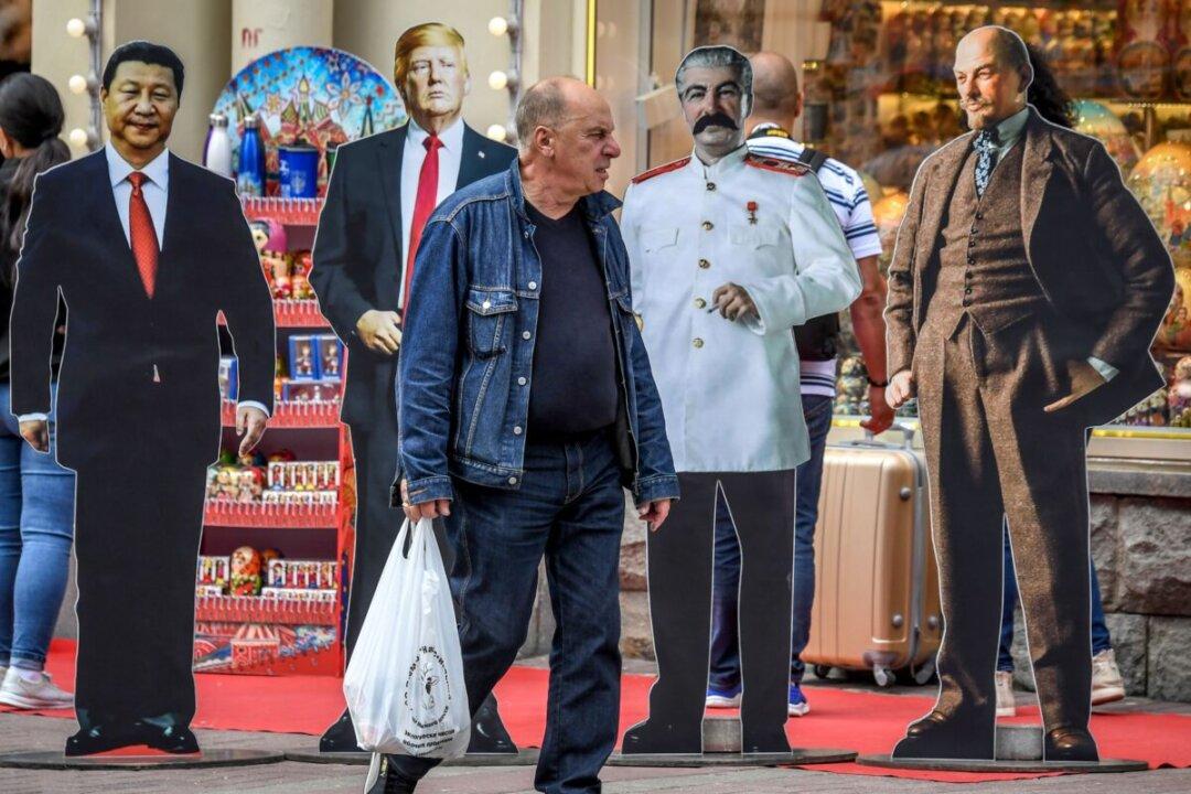 ANALYSIS: Chinese Ambassador Reveals CCP’s Fear of Soviet-Style Collapse in China