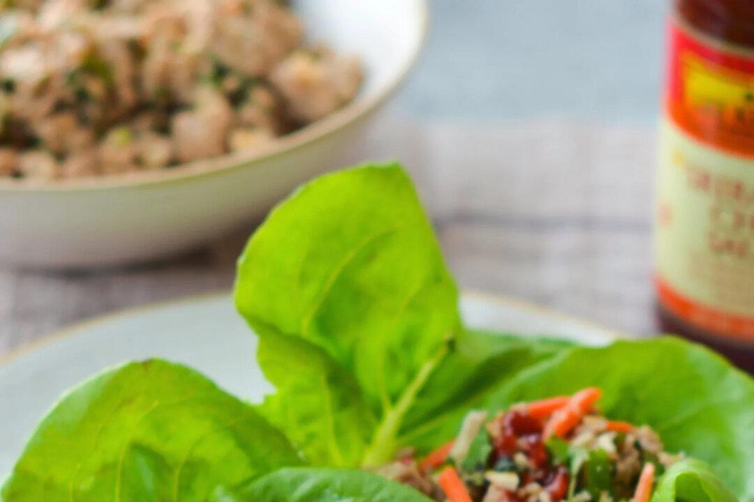 Thai-Style Minced Chicken Lettuce Cups