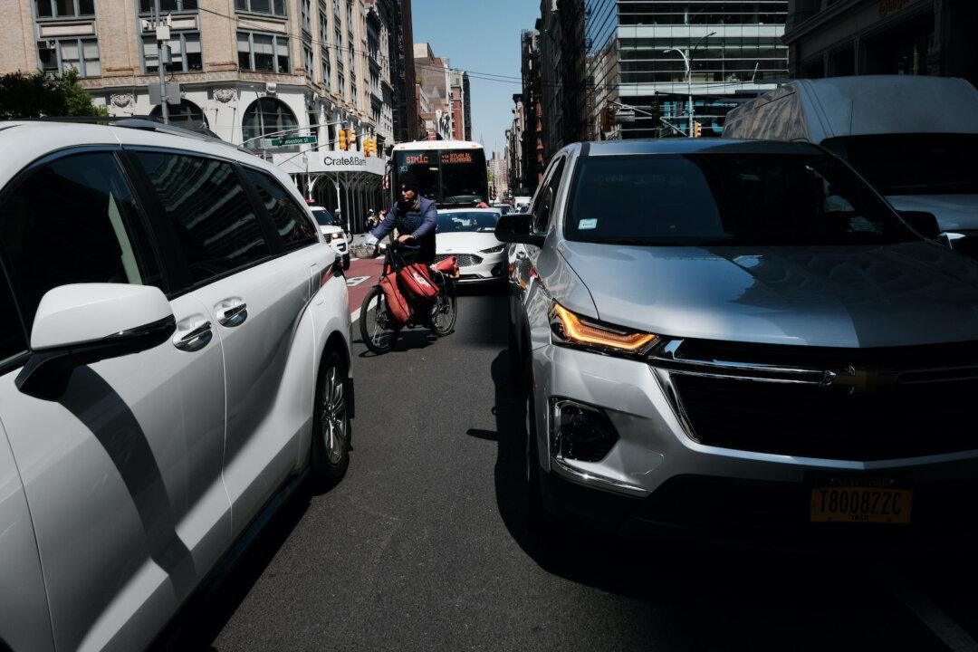 High Car Prices Result in Americans Holding Onto Aging Vehicles