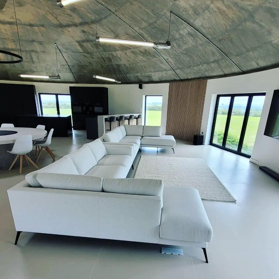 The open-plan living and dining space. (Courtesy of <a href="https://www.instagram.com/water_tower_conversion/">Rob Hunt</a>)