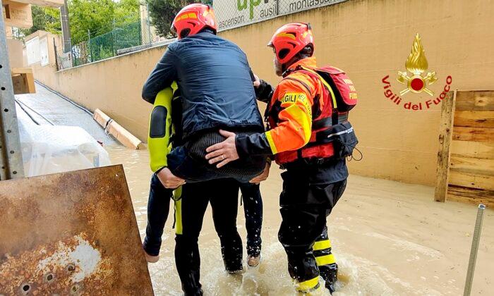 13 Dead, Thousands Forced to Evacuate as Flash Flooding Hits Northern Italy