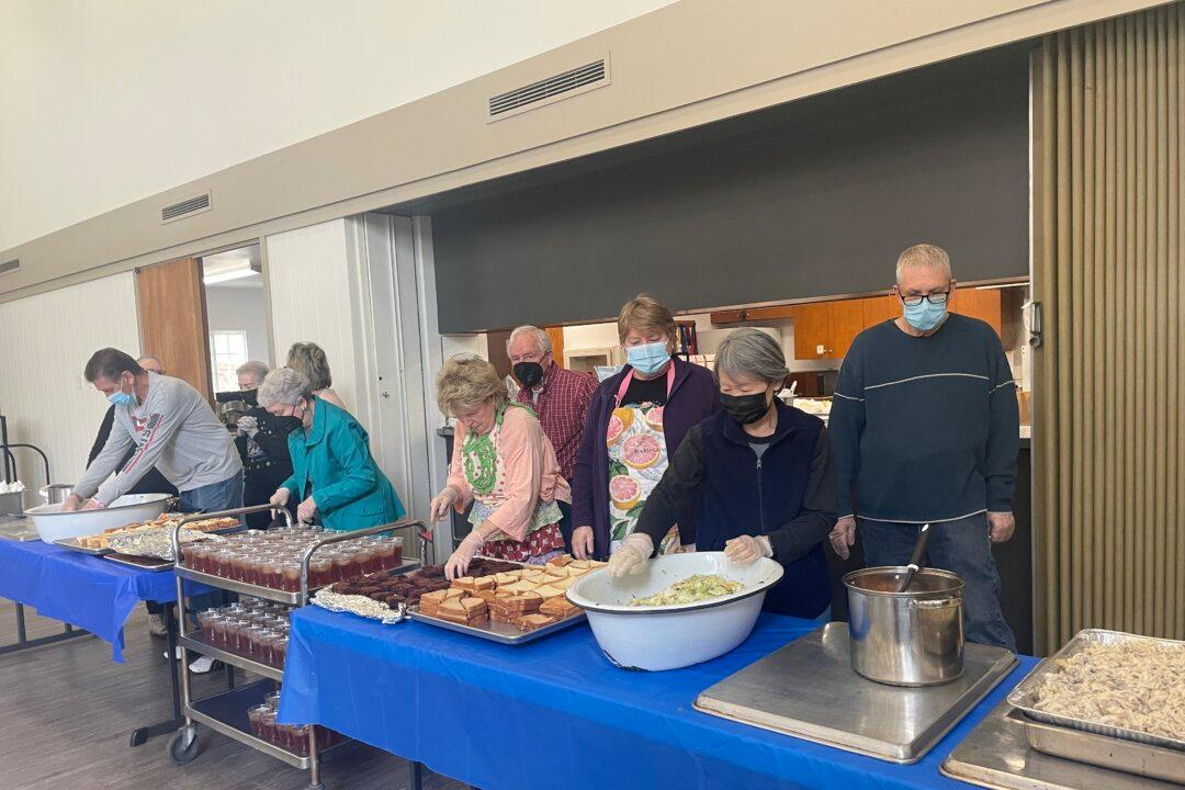 Local Group Helps ‘Restore Dignity’ to Those Experiencing Homelessness