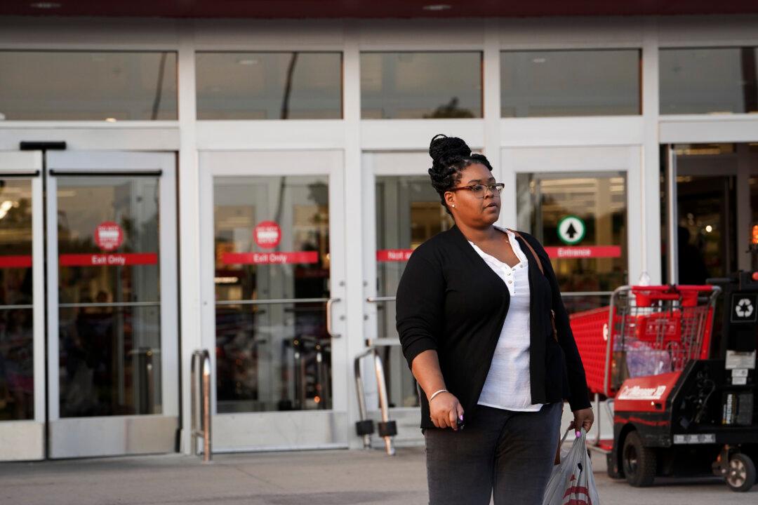 Inflation Rose in April Fueled by Jump in Consumer Spending