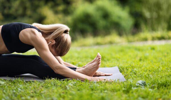 <span class="caption">Stretching can increase your range of motion. (</span>Prostock-studio/Shutterstock)