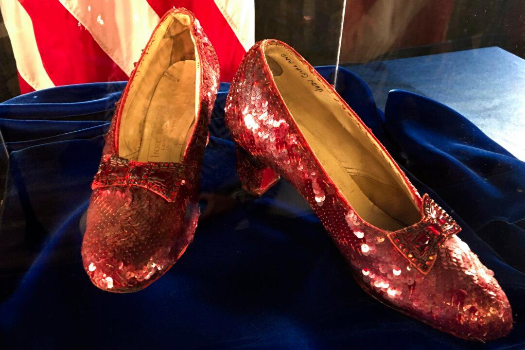 Man Indicted in Theft of ‘Wizard of Oz’ Ruby Slippers Worn by Judy Garland