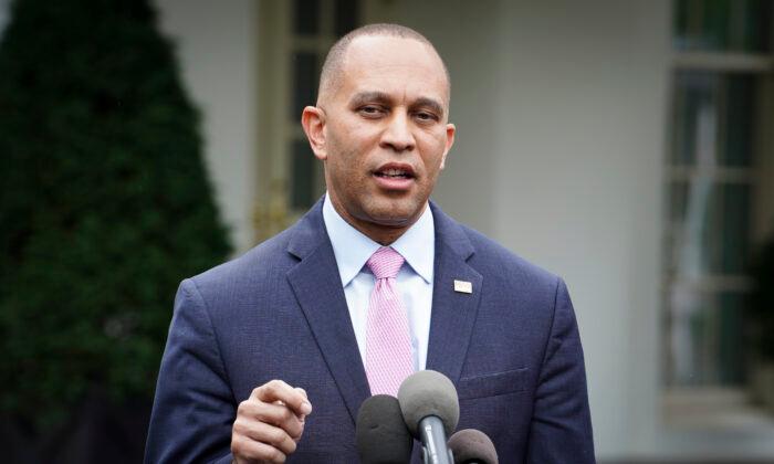House Minority Leader Jeffries Holds Weekly Press Conference (Sept. 21)
