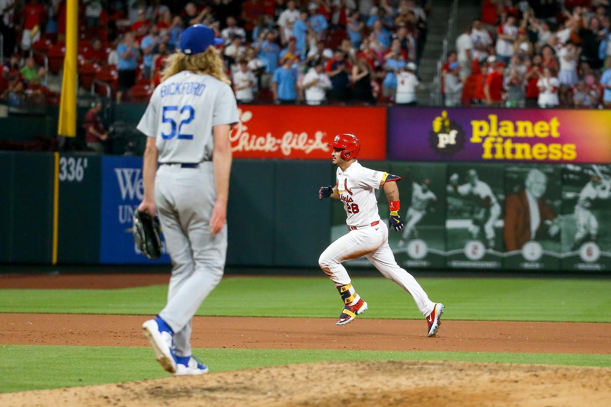 Cardinals Hit 7 Homers, Pound Visiting Dodgers