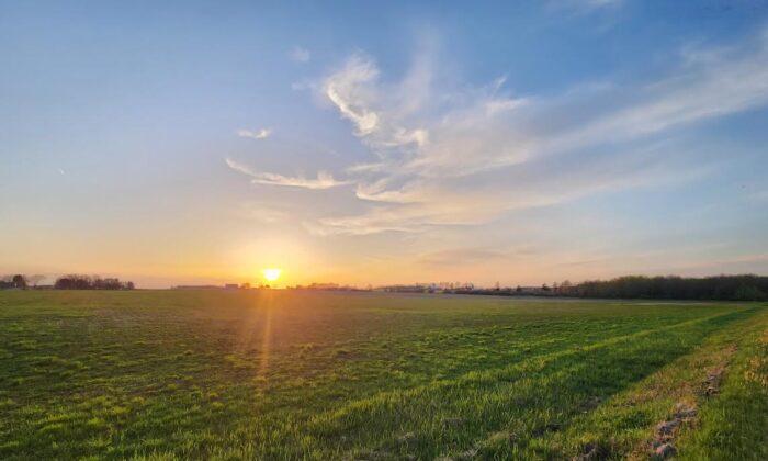 A sunset over a central Wisconsin township in 2023. (Courtesy of Tom Wilcox)