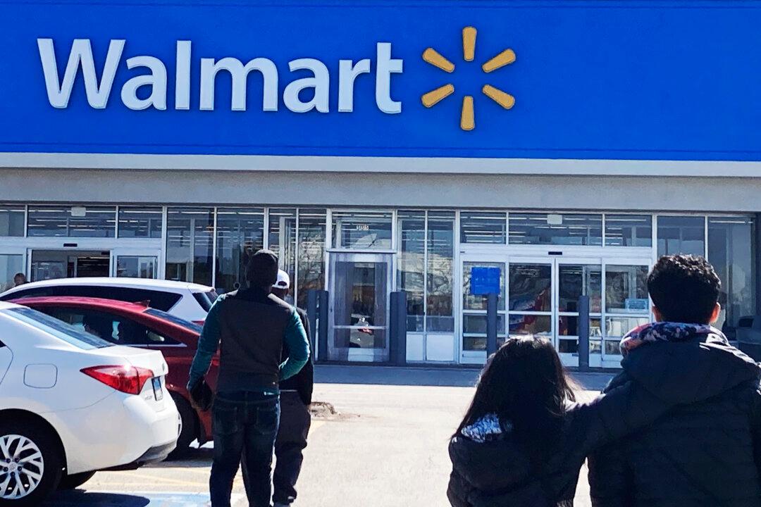Walmart Raises Profit Outlook After Strong First Quarter