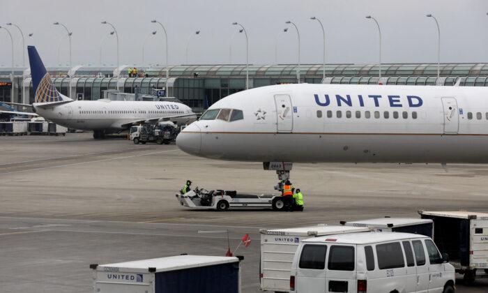 “Security Issue” Diverts United Airlines’ Newark-LAX Flight to Chicago