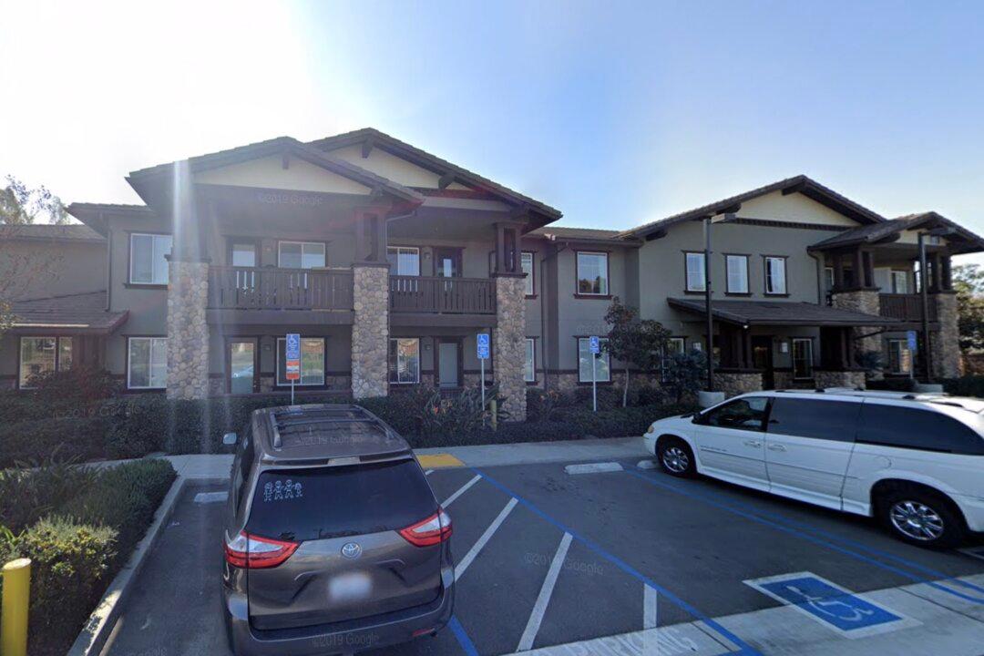 Car Crashes Into Santa Ana Apartment Building 2nd Time This Month