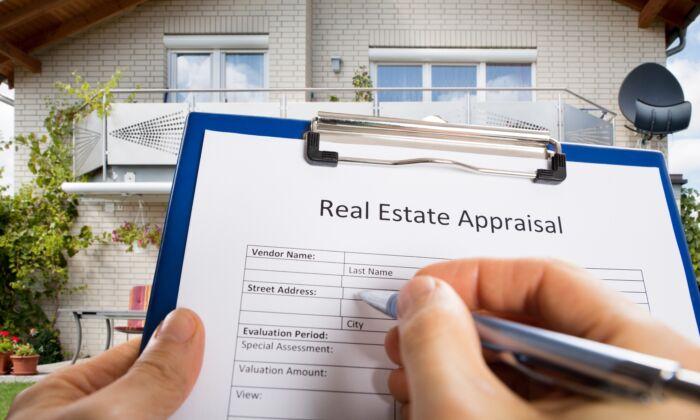 What Goes Into a Home Appraisal?