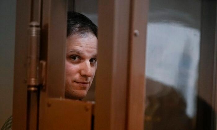 Russia Extends Arrest of US Journalist Evan Gershkovich by 3 Months