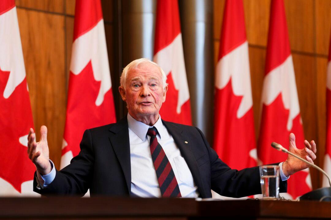 73% of Canadians Say David Johnston Unfit to Be Special Rapporteur: Survey
