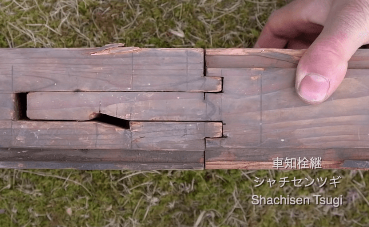 Another view of the "shachi sen tsugi” joint. (Courtesy of <a href="https://www.youtube.com/@dylaniwakuni">Dylan Iwanuki</a>)