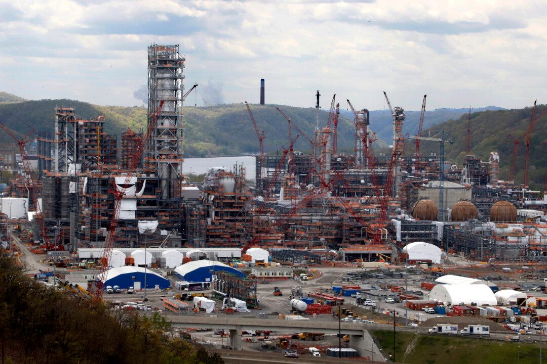Shell Agrees to Pay $10 Million for Air Pollution at Massive New Pennsylvania Petrochemical Plant