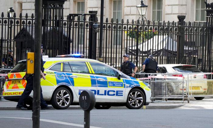 Man Arrested After Car Collides With Gates of Downing Street; Police Don’t Suspect Terror Attack