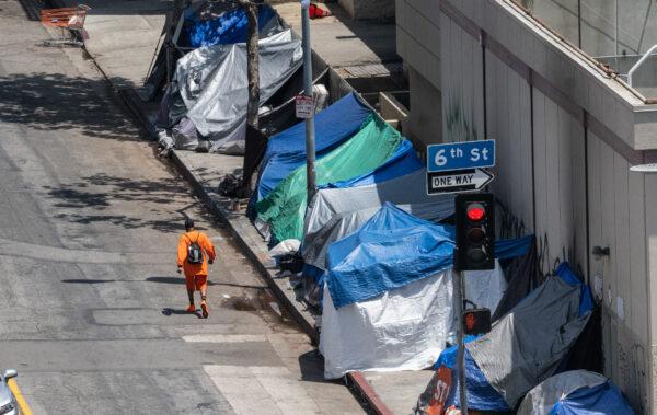 Sidewalk encampment in the Skid Row neighborhood of Los Angeles on May 16, 2023. (John Fredricks/The Epoch Times)