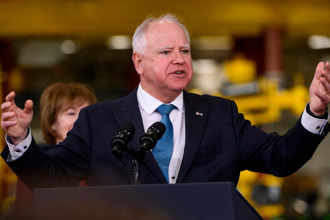 Minnesota Governor Vetoes Rideshare Minimum Pay Bill After Uber Threat