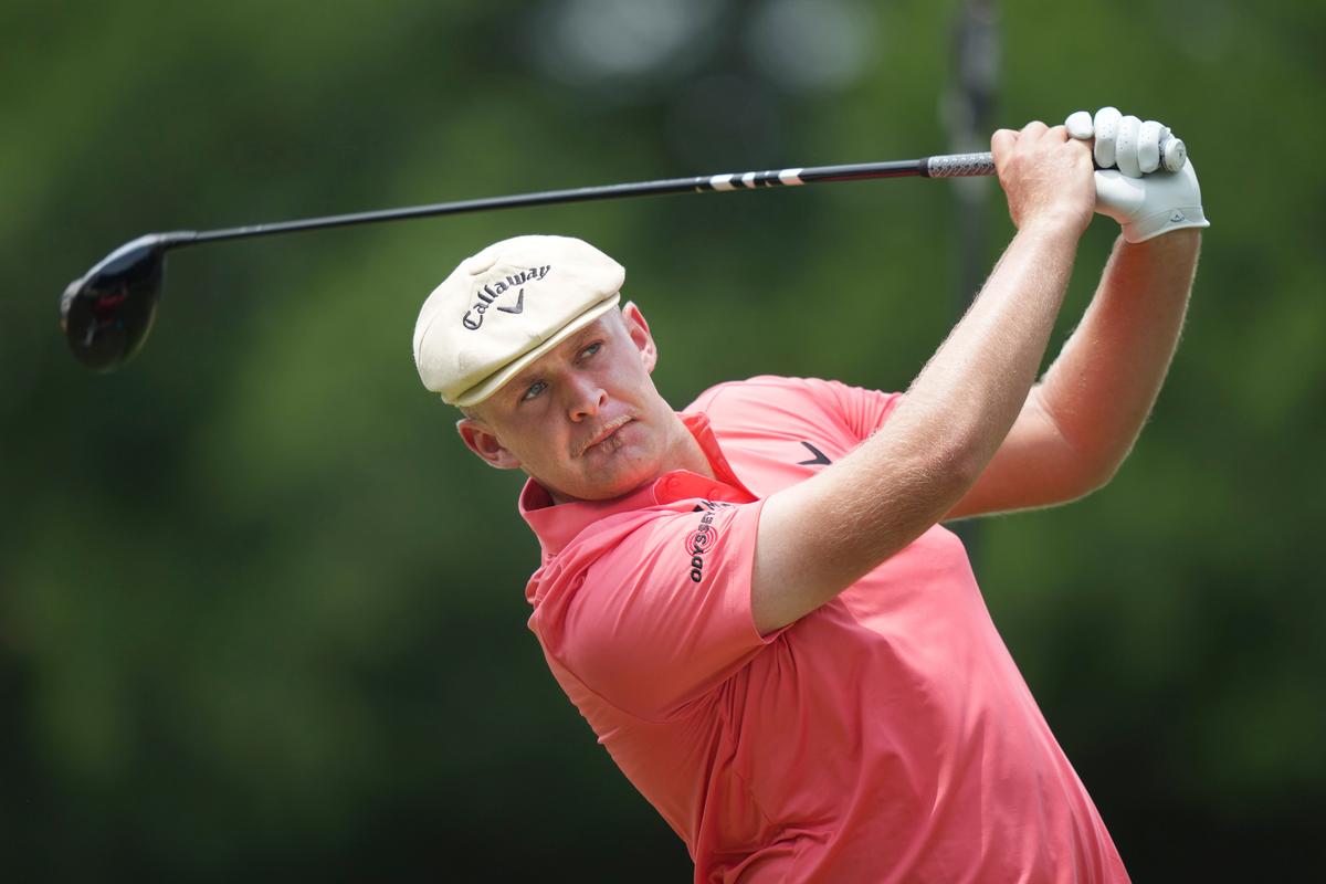 Harry Hall (62) Leads at Colonial; Michael Block Shoots 81