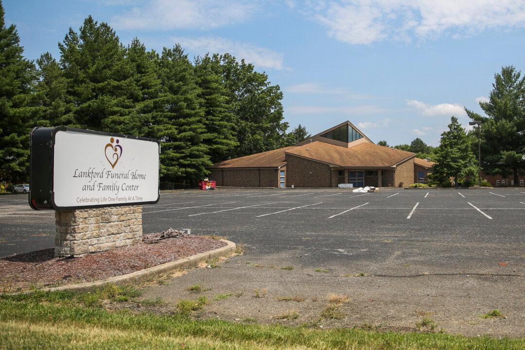 Indiana Funeral Director Pleads Guilty to 40 Theft Counts After Decomposing Bodies Found