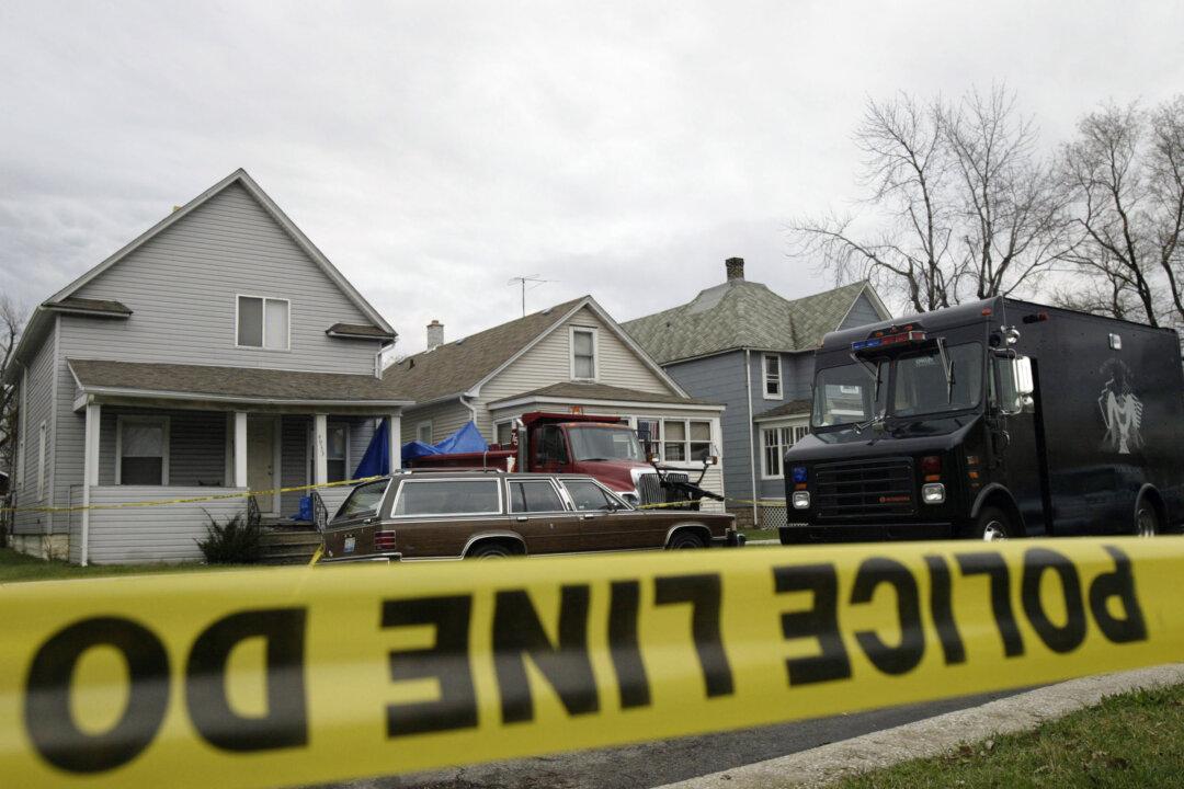 Man, 2 Children Found Dead in Indiana Home With High Carbon Monoxide Levels