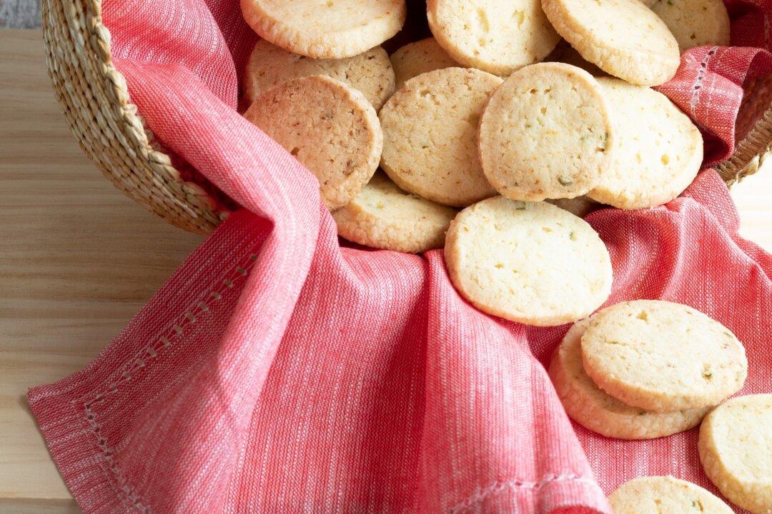 Orange and Sage Scented Shortbread Biscuits