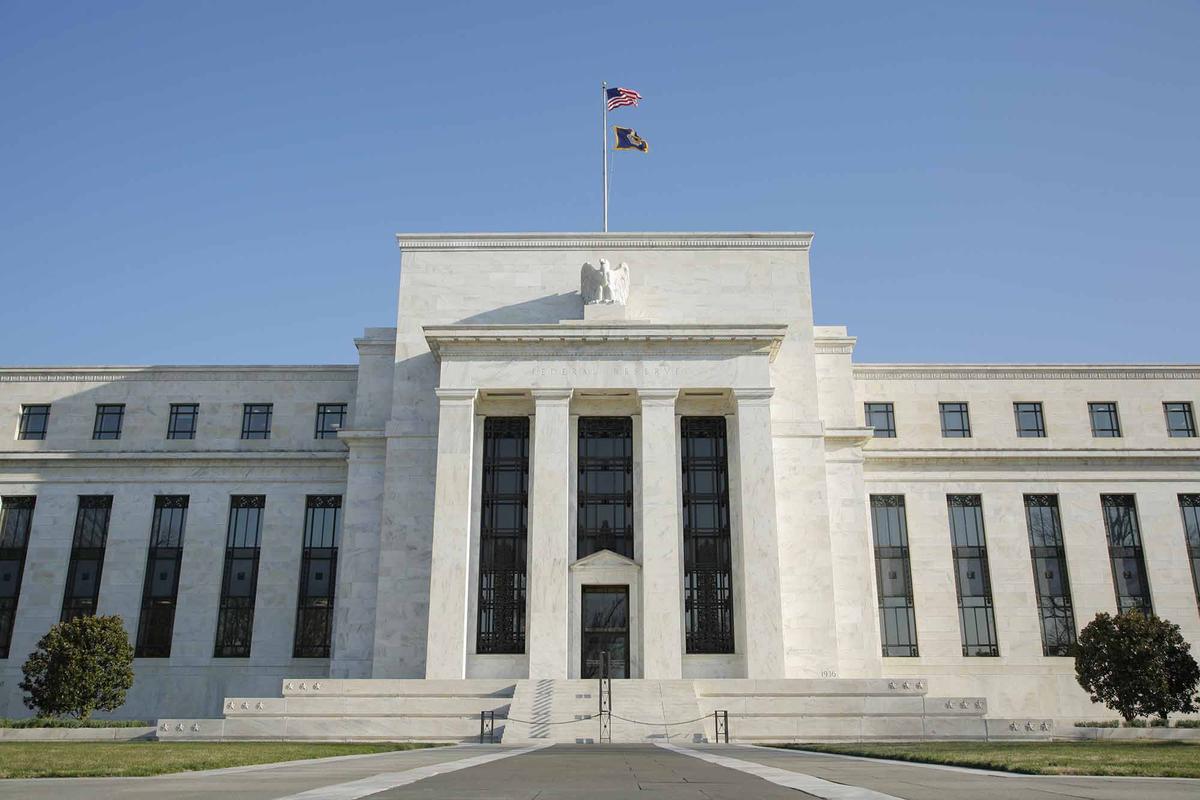 Money-Supply Slump Spells Private-Sector Recession