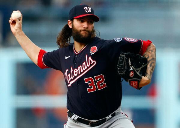 Trevor Williams #32 of the Washington Nationals throws against the Los Angeles Dodgers in the first inning at Dodger Stadium in Los Angeles, California, on May 29, 2023. (Ronald Martinez/Getty Images)