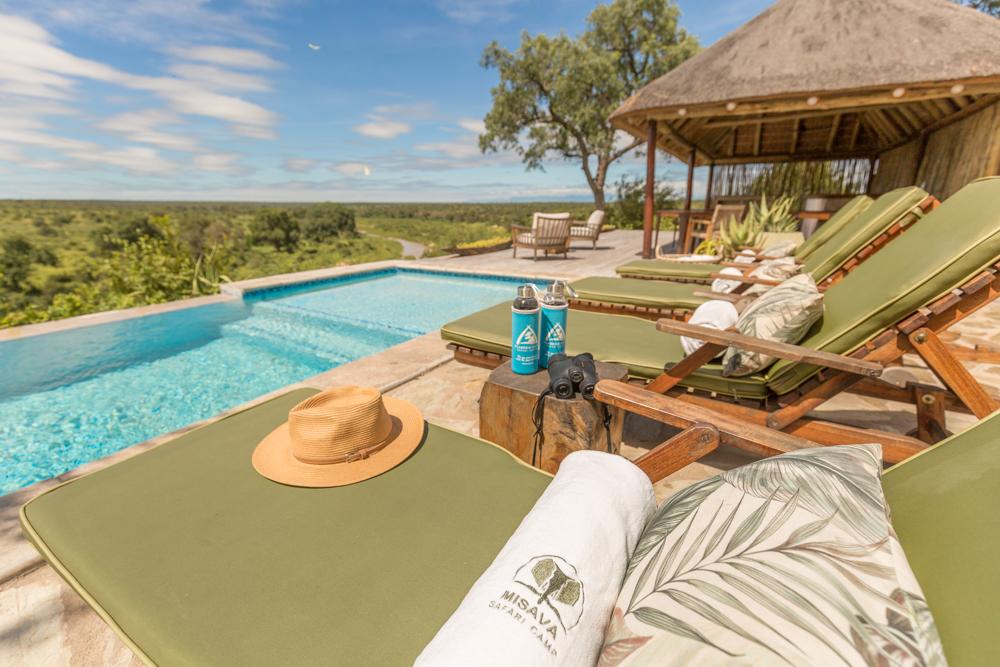 Klaserie Drift lodge has six thatched suites and an infinity pool overlooking a big bend in the namesake river at Klaserie Private Nature Reserve, South Africa. (Klaserie Drift Safari Camps).