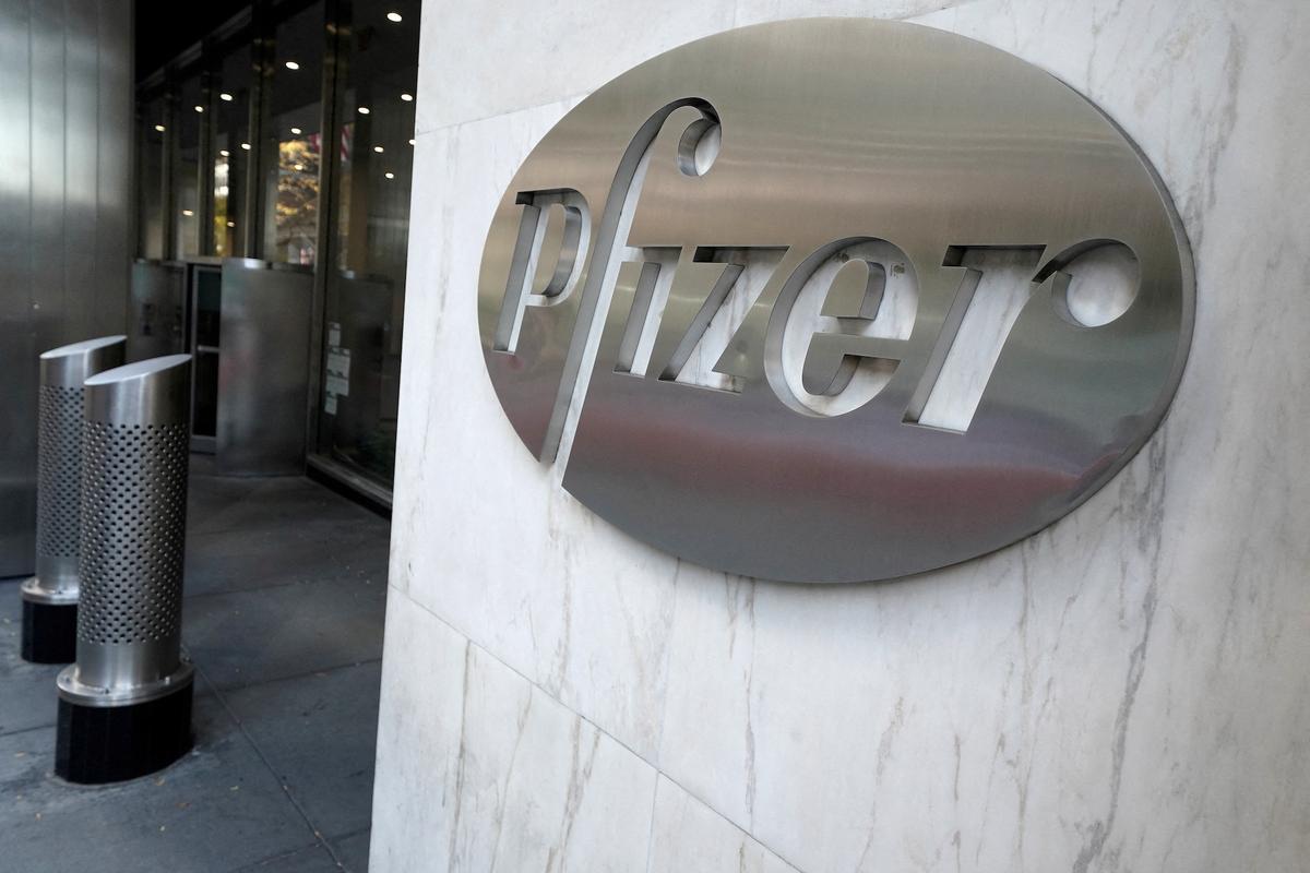 Ex-Pfizer Employee Faces Insider-Trading Charges on COVID-19 Drug Trial