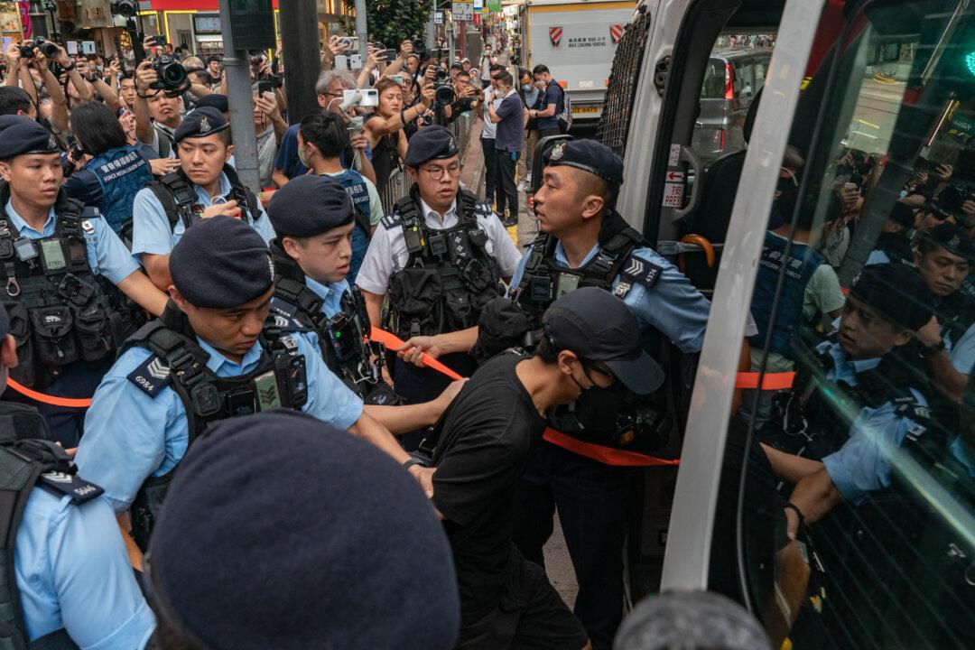 China Tightens Access to Tiananmen Square, 32 Detained in Hong Kong on Anniversary of 1989 Massacre