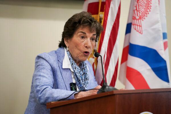 Rep. Jan Schakowsky (D-Ill.) speaks in favor of a resolution recognizing a Muslim genocide of Christian Assyrians in Iraq during the mid-20th century. (Madalina Vasiliu/The Epoch Times)
