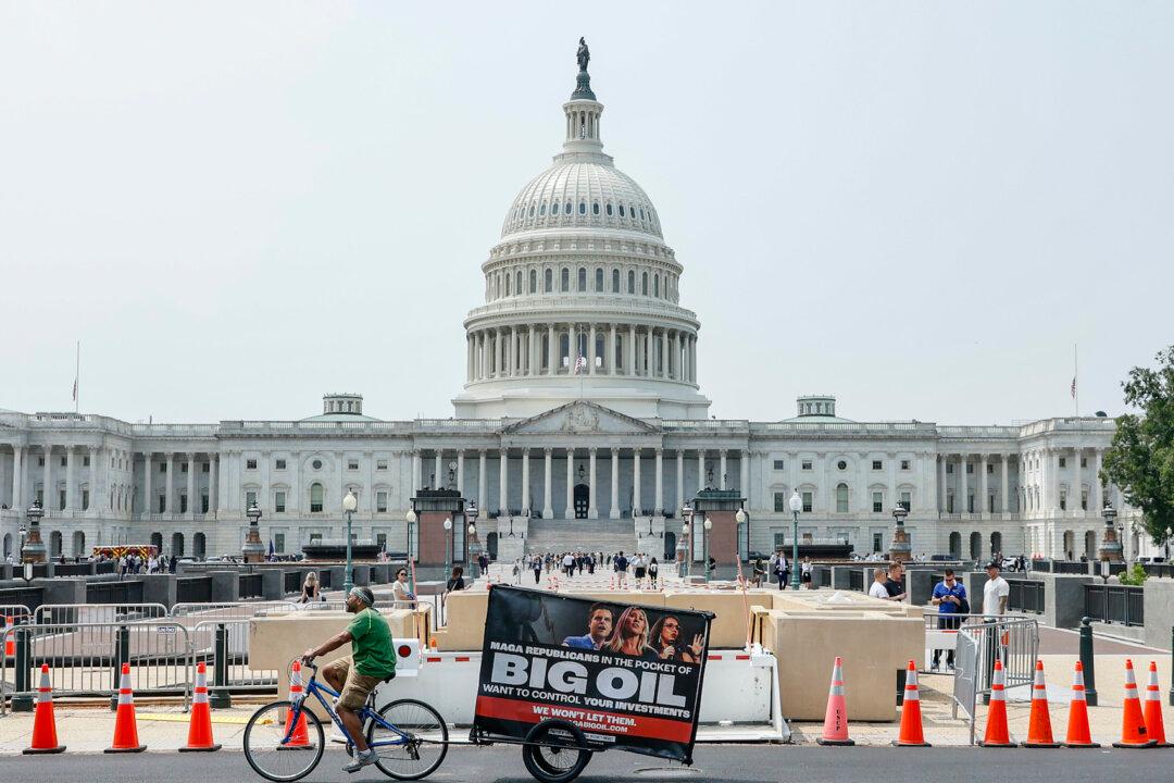 IN-DEPTH: Deluge of Money Into ESG Funds Slows to Trickle