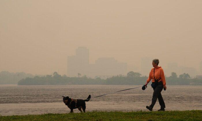 Wildfire Smoke Blankets Ontario, Quebec, Air Quality Plummets, Affects Activities