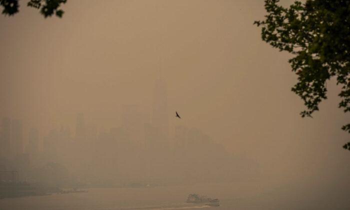 Smoke From Wildfires Prompts Air Quality Concerns in Ontario