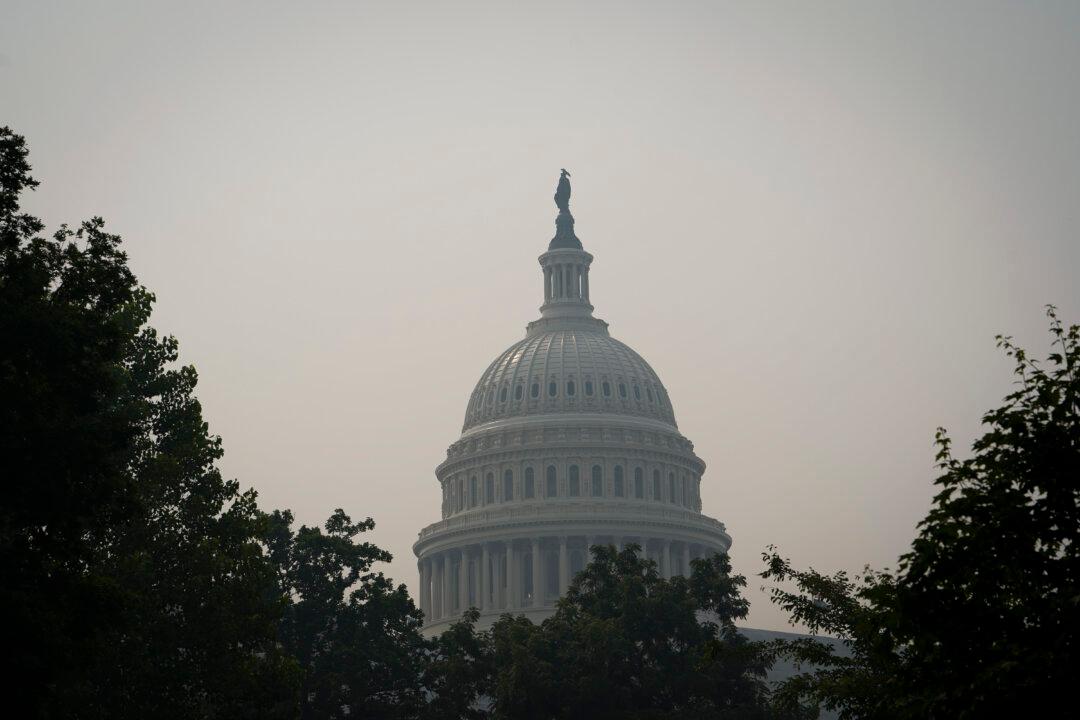 Experts Say Land Management, Firefighter Support Essential to Control Wildfires