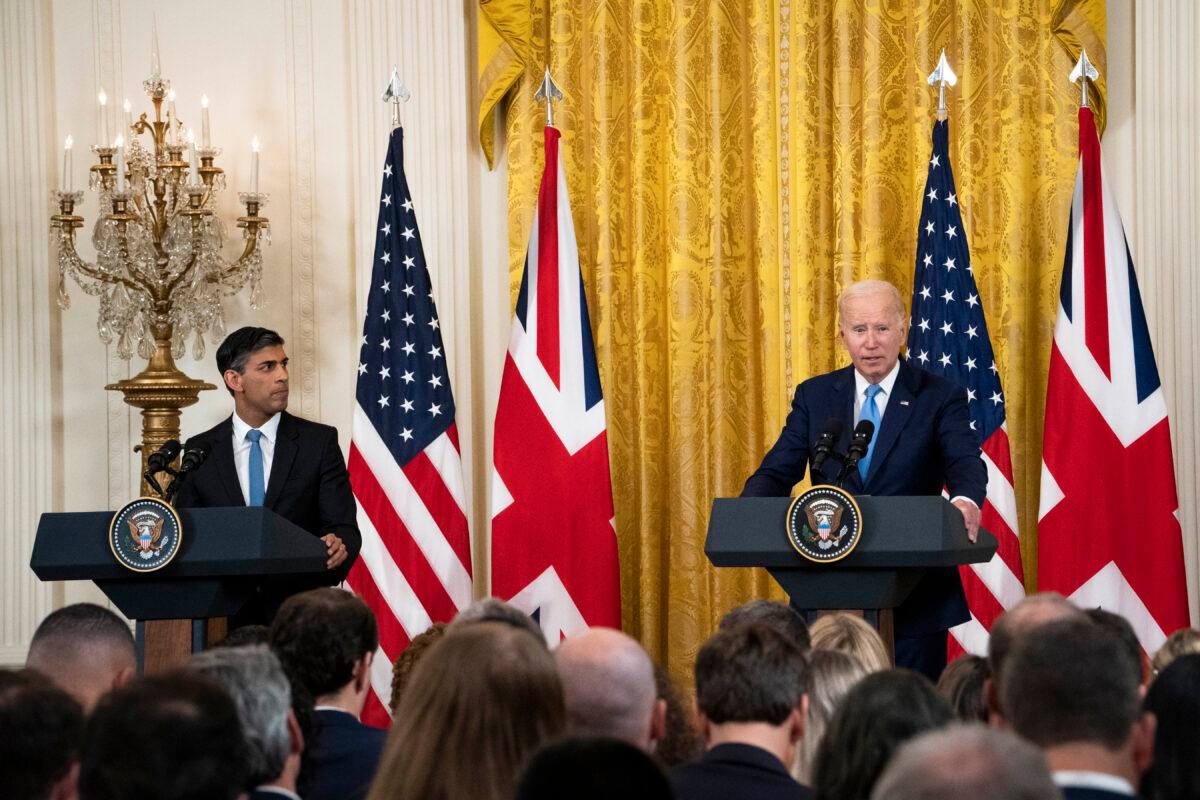 UK Prime Minister Rishi Sunak (L) and U.S. President Joe Biden (R) speak during a press conference in the East Room of the White House on June 8, 2023. (Madalina Vasiliu/The Epoch Times)