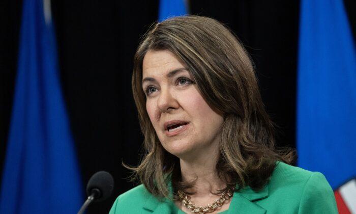 ‘Total Disregard’: Alberta Premier Says Ottawa’s EV Mandate Ignores Canadians’ Well-Being