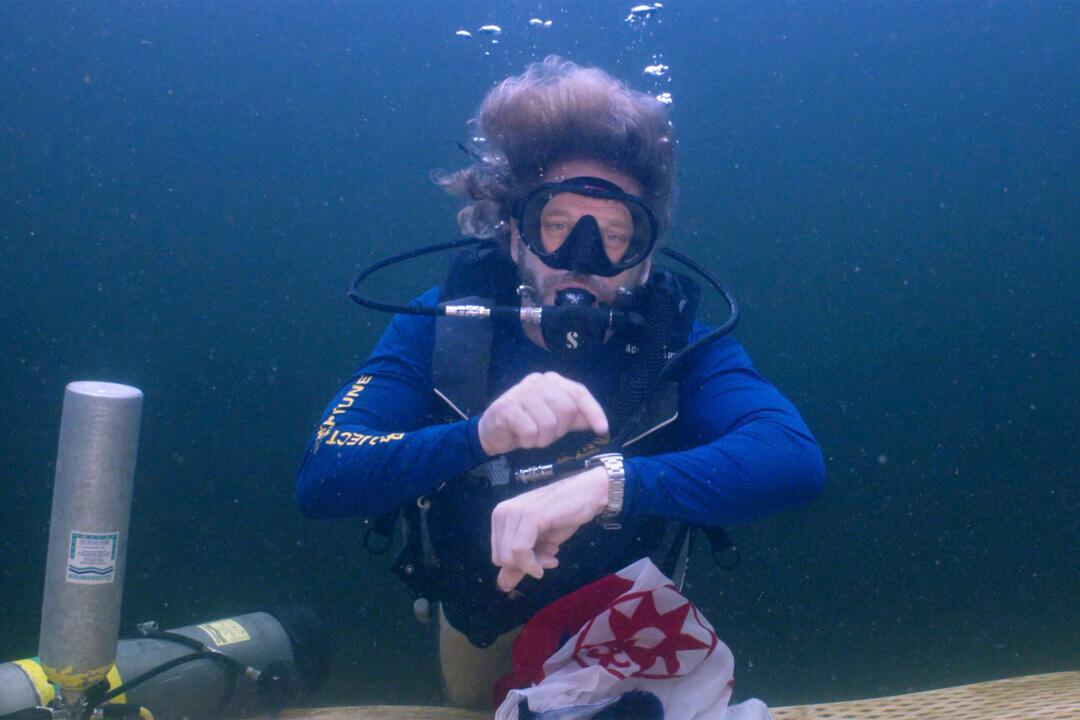 Florida’s ‘Dr. Deep’ Resurfaces After a Record 100 Days Living Underwater