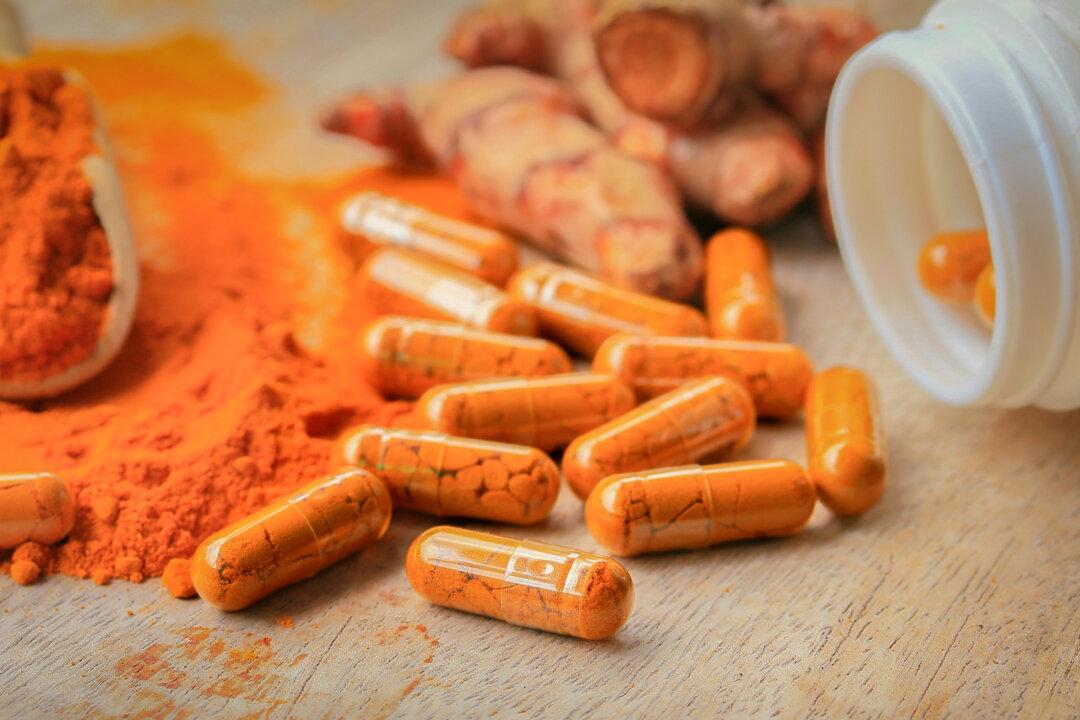 Turmeric: Natural First Aid Treatment for Inflammation, Pain, Fever and More