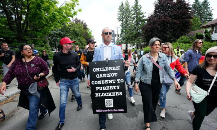 ‘Leave Our Kids Alone’: Hundreds Gather in Ottawa to Protest Against Gender Ideology