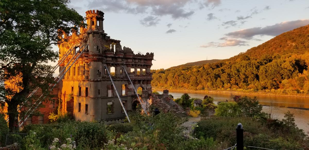 Enjoy Award-Winning Movie and Meet the Cast While Touring a Hudson River Castle