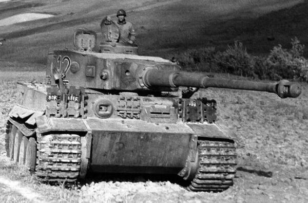 Captured Tiger I tank #712 of the 501st Heavy Panzer Battalion. (Public Domain)