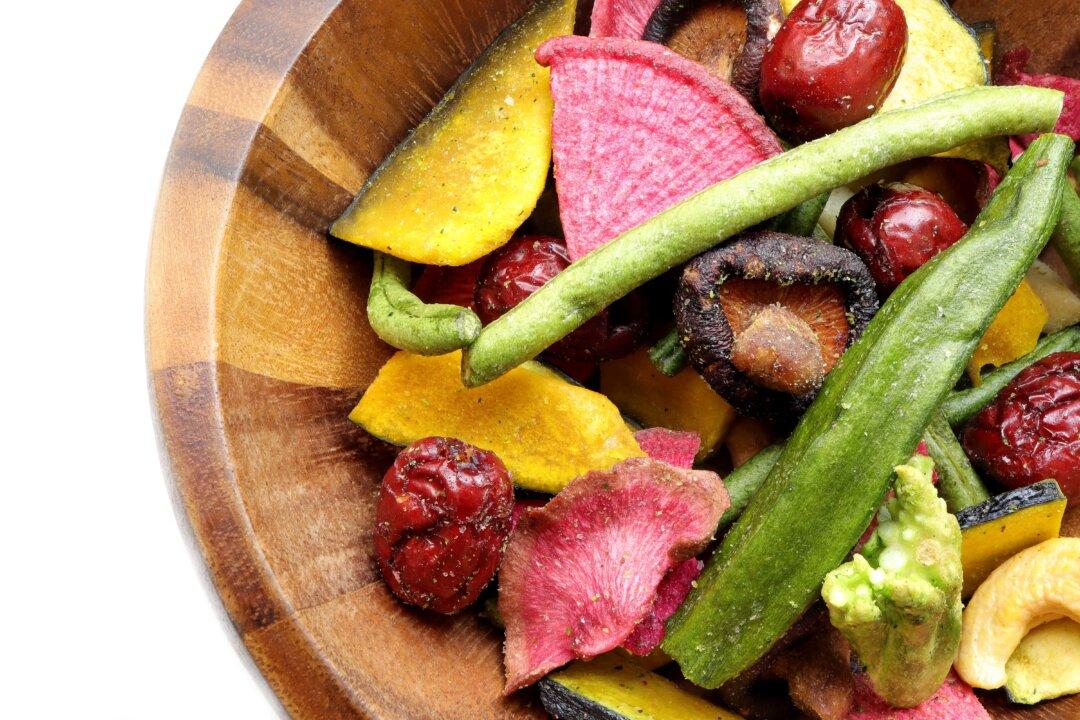 Make Vegetable Chips at Home (Recipe)