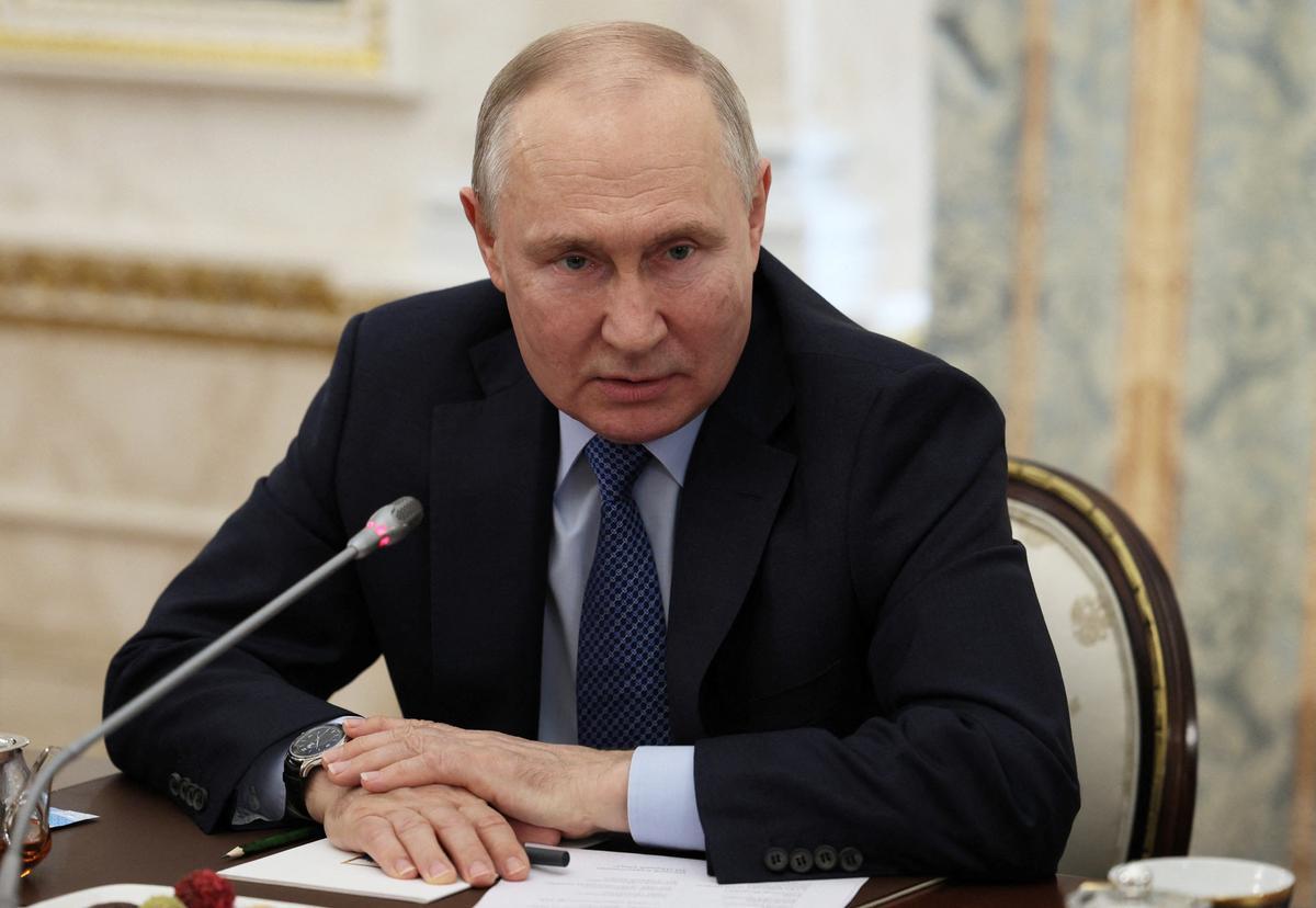 Putin Says Russia Thinking of Ditching Grain Deal Due to West’s ‘Cheating’
