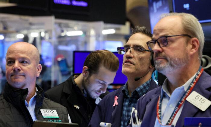 Stock Market Today: Wall Street Jumps, and Its Winning Streak Kicks Into a Higher Gear