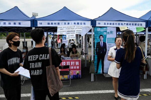 People attending a job fair in Beijing on Aug. 26, 2022. (JADE GAO/AFP via Getty Images)