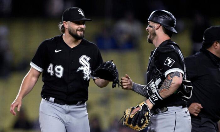 White Sox Lose Clevinger and Grifol Before Beating Dodgers 8–4 to Snap 3-Game Skid